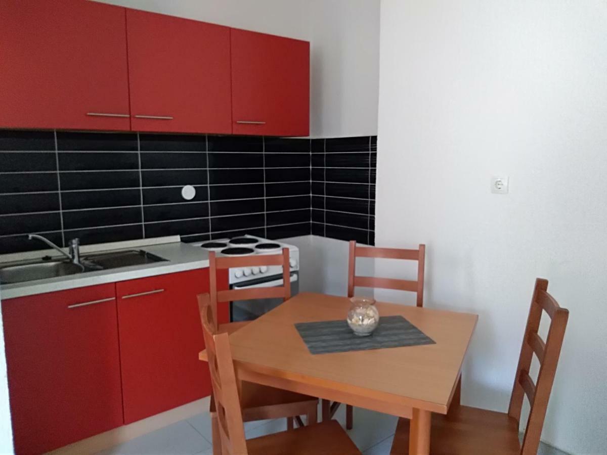 Apartman Lilly Ловран Екстериор снимка